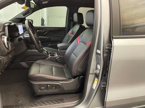Used 2023 Chevrolet Colorado Z71 w/ Z71 Convenience Package 2 AWD/4WD image 22