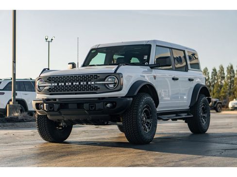 New 2026 Ford Bronco Badlands AWD/4WD image 2