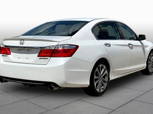 Used 2015 Honda Accord Sport image 13