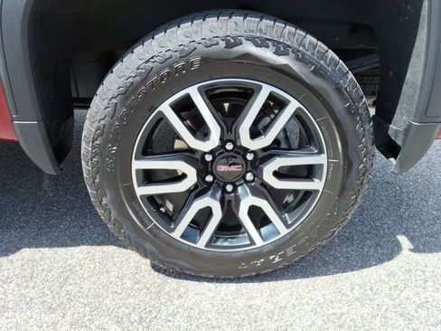 Certified 2025 GMC Sierra 1500 AT4 w/ AT4 Premium Package AWD/4WD image 14