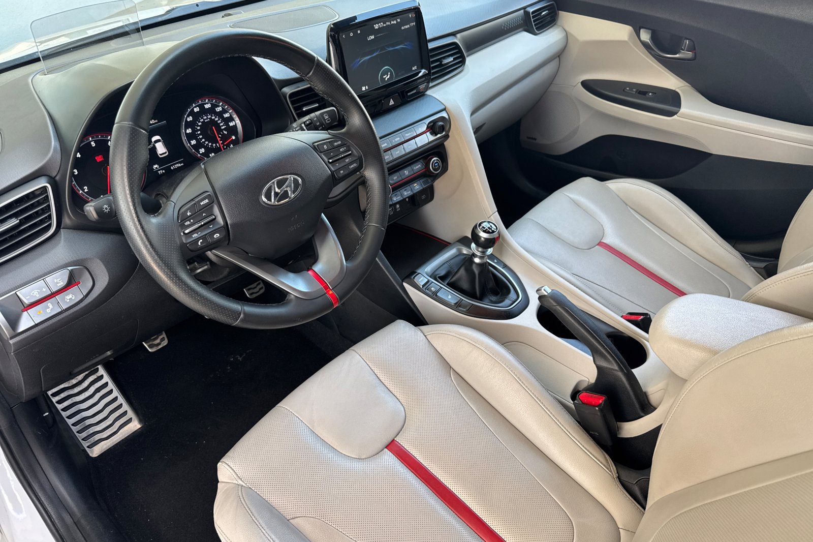 Used 2019 Hyundai Veloster Turbo Ultimate FWD image 13