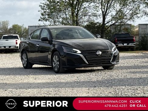 Certified 2024 Nissan Altima 2.5 S image 1