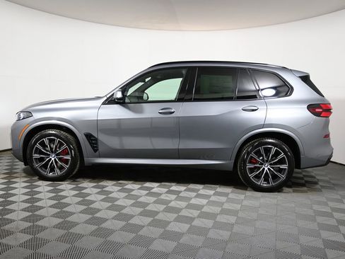 New 2026 BMW X5 xDrive40i w/ M Sport Package image 2