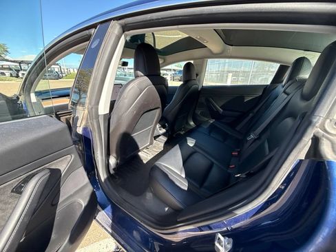 Used 2018 Tesla Model 3 AWD/4WD image 18