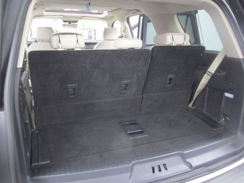 Used 2023 Ford Expedition Platinum image 25