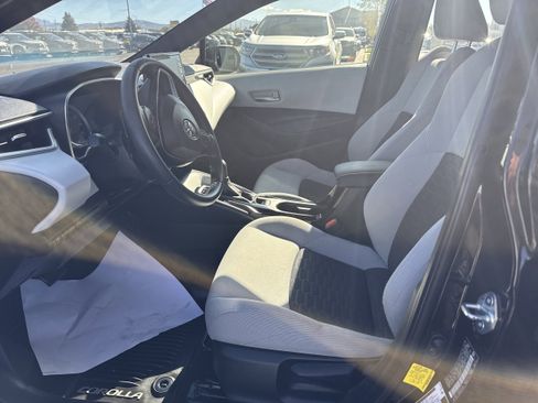 Used 2020 Toyota Corolla SE image 11