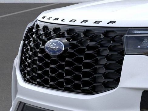 Used 2026 Ford Explorer ST-Line AWD/4WD image 17