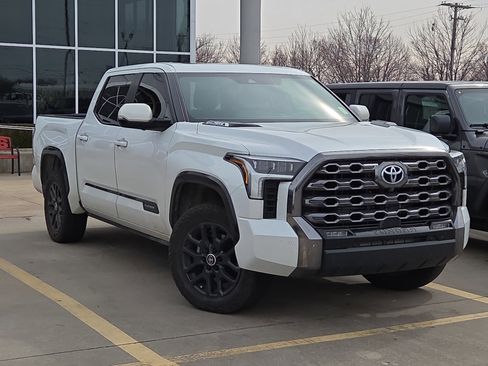 Used 2024 Toyota Tundra Platinum image 1