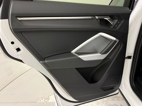 Certified 2025 Audi Q3 2.0T Premium w/ Convenience Package image 26