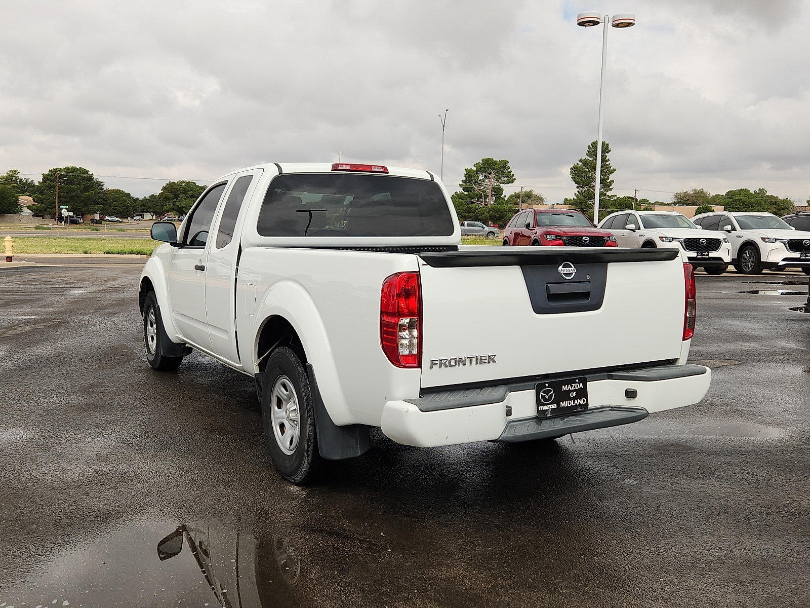 Used 2019 Nissan Frontier S RWD image 4