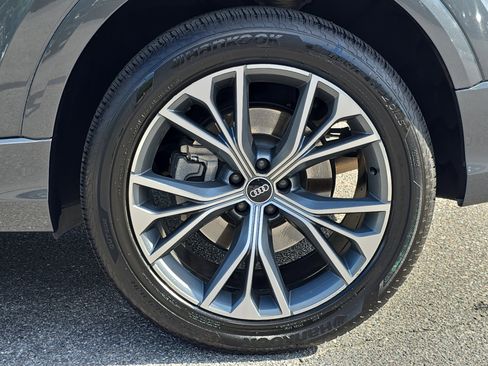 Used 2021 Audi Q8 Premium Plus w/ Premium Plus Package AWD/4WD image 34