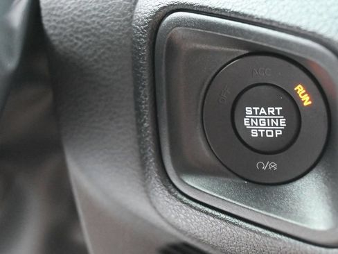 New 2026 Jeep Gladiator Sport AWD/4WD image 17