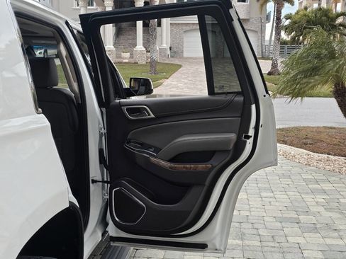 Used 2015 GMC Yukon Denali w/ Premium Package image 85