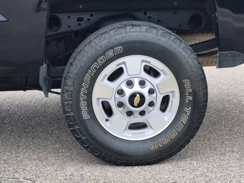 Used 2018 Chevrolet Silverado 2500 LT AWD/4WD image 14
