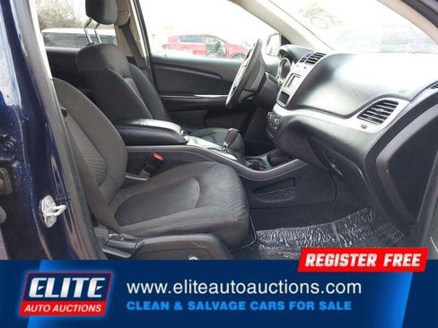 Used 2018 Dodge Journey SE FWD image 9