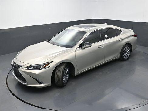 Used 2021 Lexus ES 300h w/ Premium Package image 34