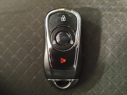 Used 2020 Buick Encore Preferred w/ Safety Package FWD image 32
