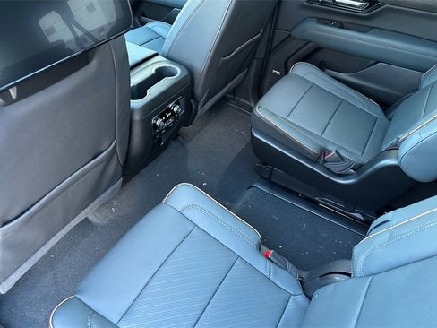 New 2026 GMC Yukon XL AT4 w/ AT4 Premium Plus Package image 10