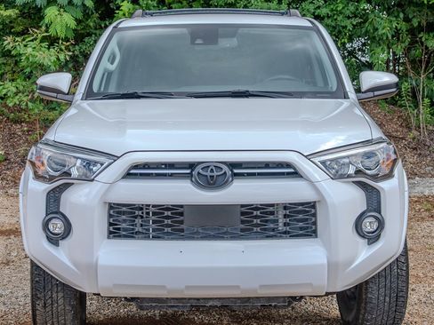 Used 2024 Toyota 4Runner SR5 RWD image 8