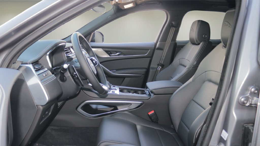 New 2026 Jaguar F-PACE R-Dynamic S AWD/4WD image 11
