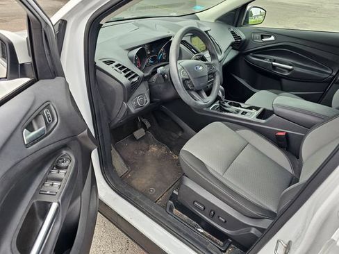 Used 2019 Ford Escape SE FWD image 10