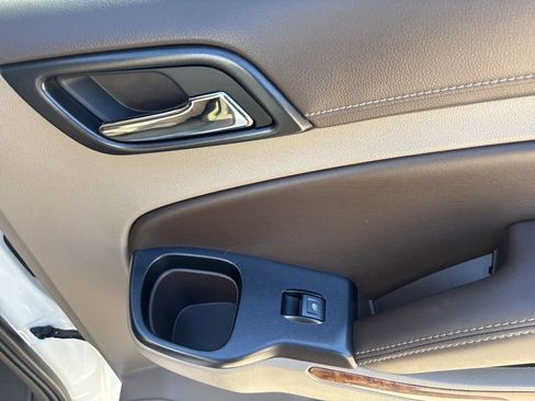 Used 2018 Chevrolet Suburban Premier image 52