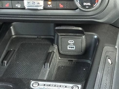 Used 2025 Ford Bronco Big Bend image 36