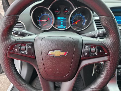 Used 2016 Chevrolet Cruze LT image 19