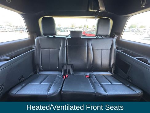 Used 2018 Ford Expedition XLT w/ Equipment Group 202A image 30