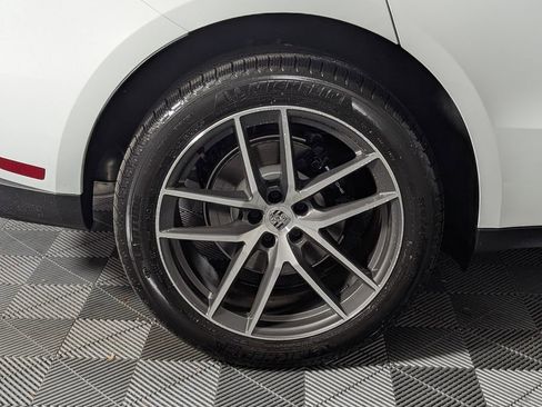 New 2026 Porsche Macan S image 13