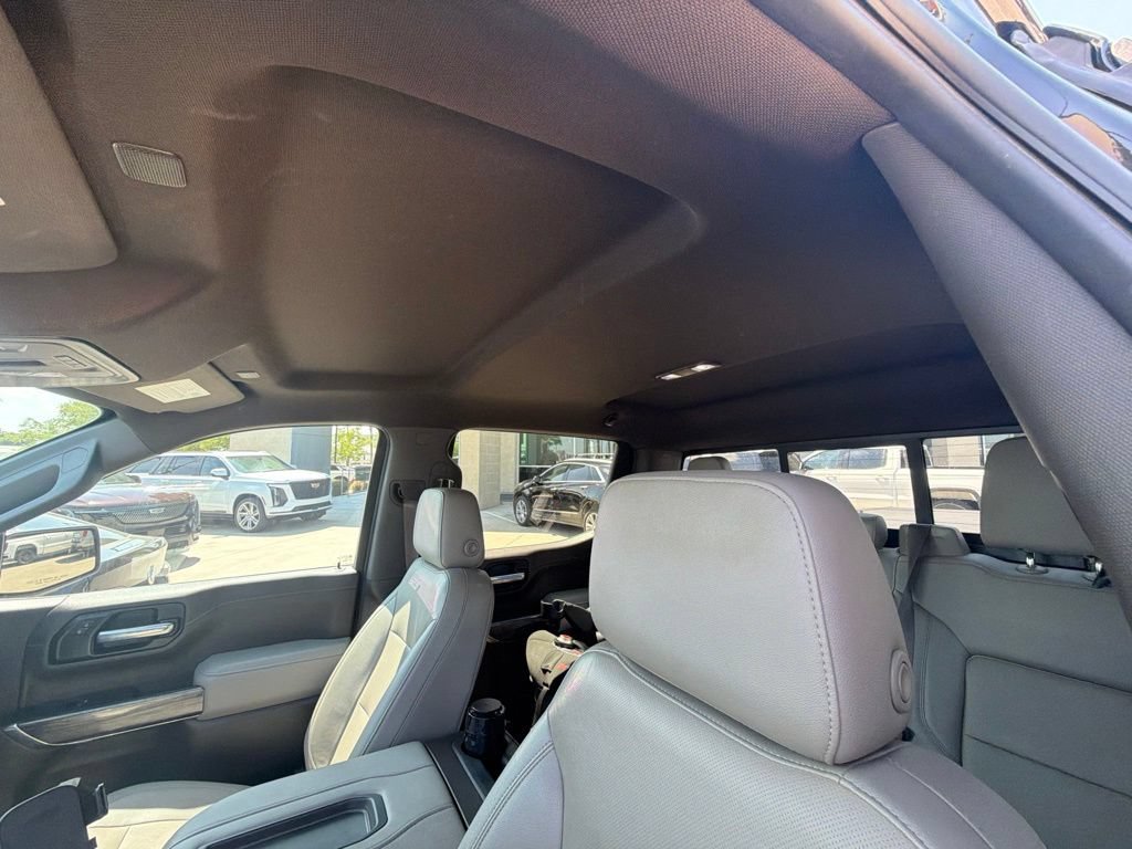 Used 2021 Chevrolet Silverado 1500 LTZ w/ Technology Package AWD/4WD image 4