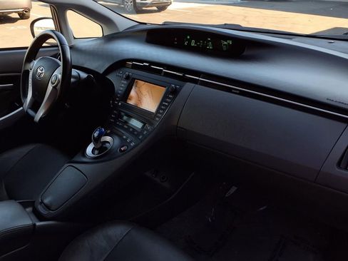 Used 2010 Toyota Prius Five image 23