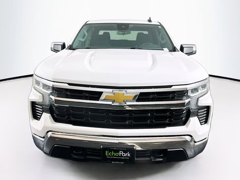 Used 2023 Chevrolet Silverado 1500 LT image 2