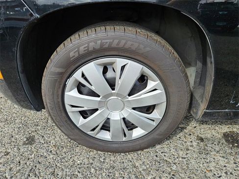 Used 2008 Chevrolet HHR LS image 9