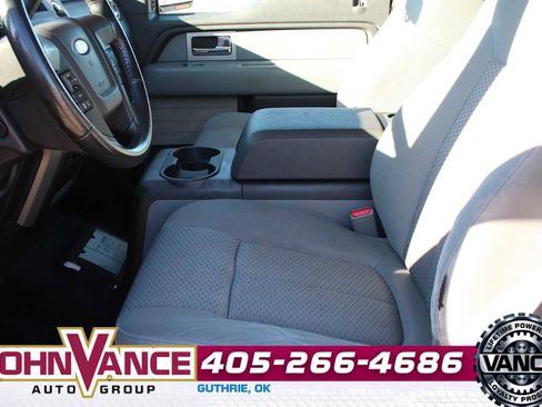 Used 2011 Ford F150 XLT w/ XLT Chrome Pkg image 22