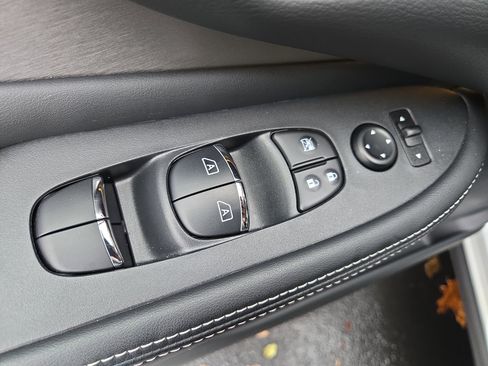 Certified 2024 Nissan Murano SL image 16