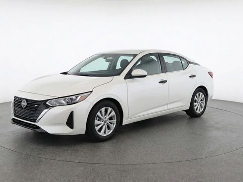 Used 2025 Nissan Sentra S image 3