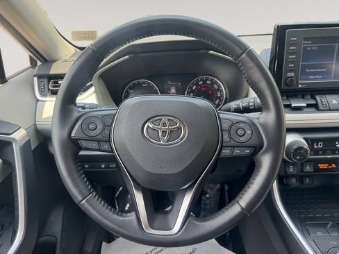 Used 2021 Toyota RAV4 XLE Premium AWD/4WD image 12
