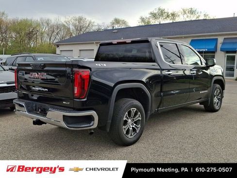 Certified 2025 GMC Sierra 1500 SLT image 7