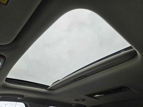 Certified 2025 Kia Telluride S image 17