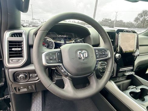 New 2026 RAM 1500 4x4 Crew Cab image 11
