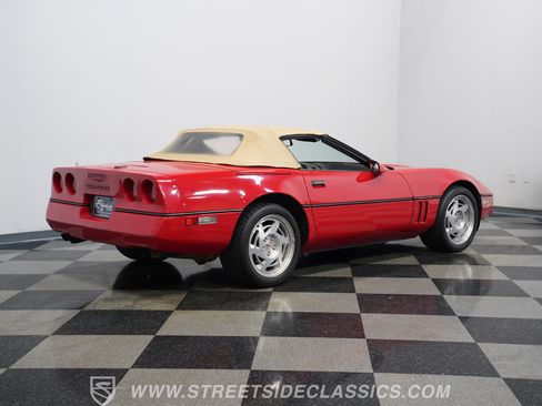 Used 1990 Chevrolet Corvette Convertible RWD image 14