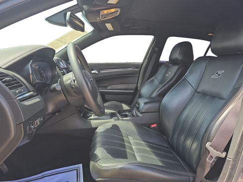 Used 2022 Chrysler 300 S RWD image 10