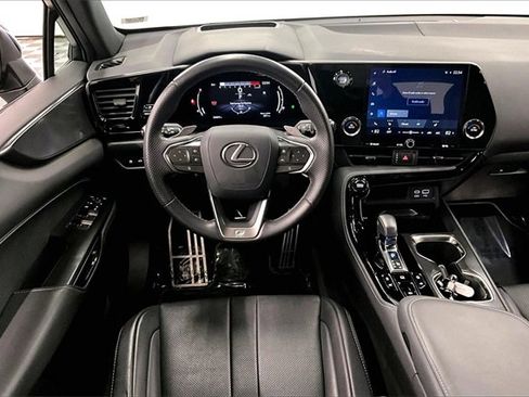 Used 2022 Lexus NX 350 F Sport w/ Towing Package (2000 Lbs) image 5