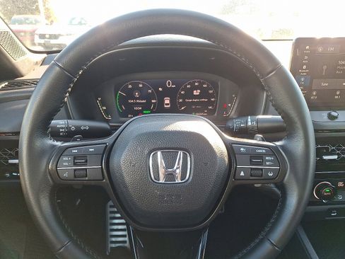 Used 2024 Honda Accord Sport image 19