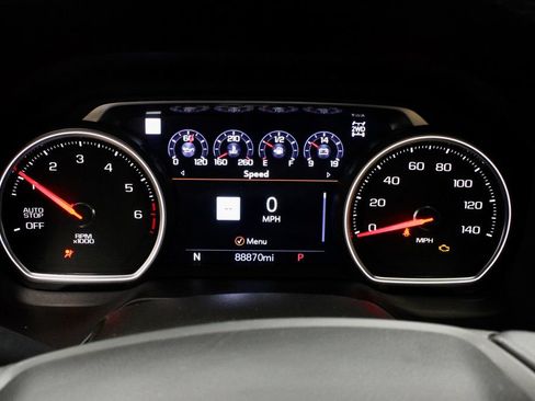 Used 2021 Chevrolet Suburban Premier w/ Premium Package AWD/4WD image 31