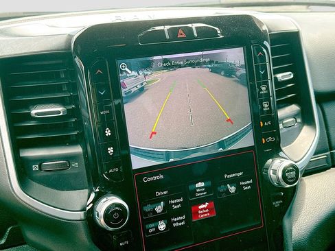 Used 2020 RAM 1500 Big Horn RWD image 17