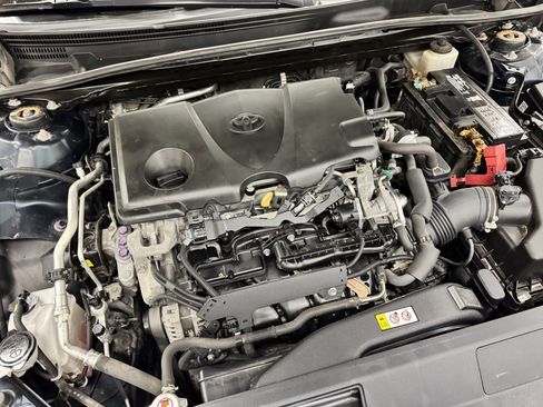 Used 2018 Toyota Camry L image 31