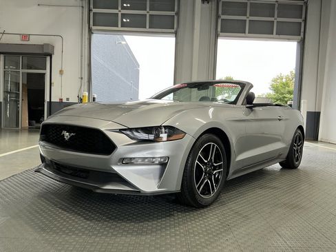 Used 2023 Ford Mustang Premium image 4