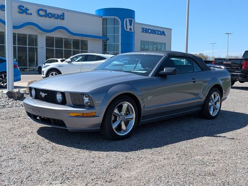 Used 2006 Ford Mustang GT Premium RWD image 3
